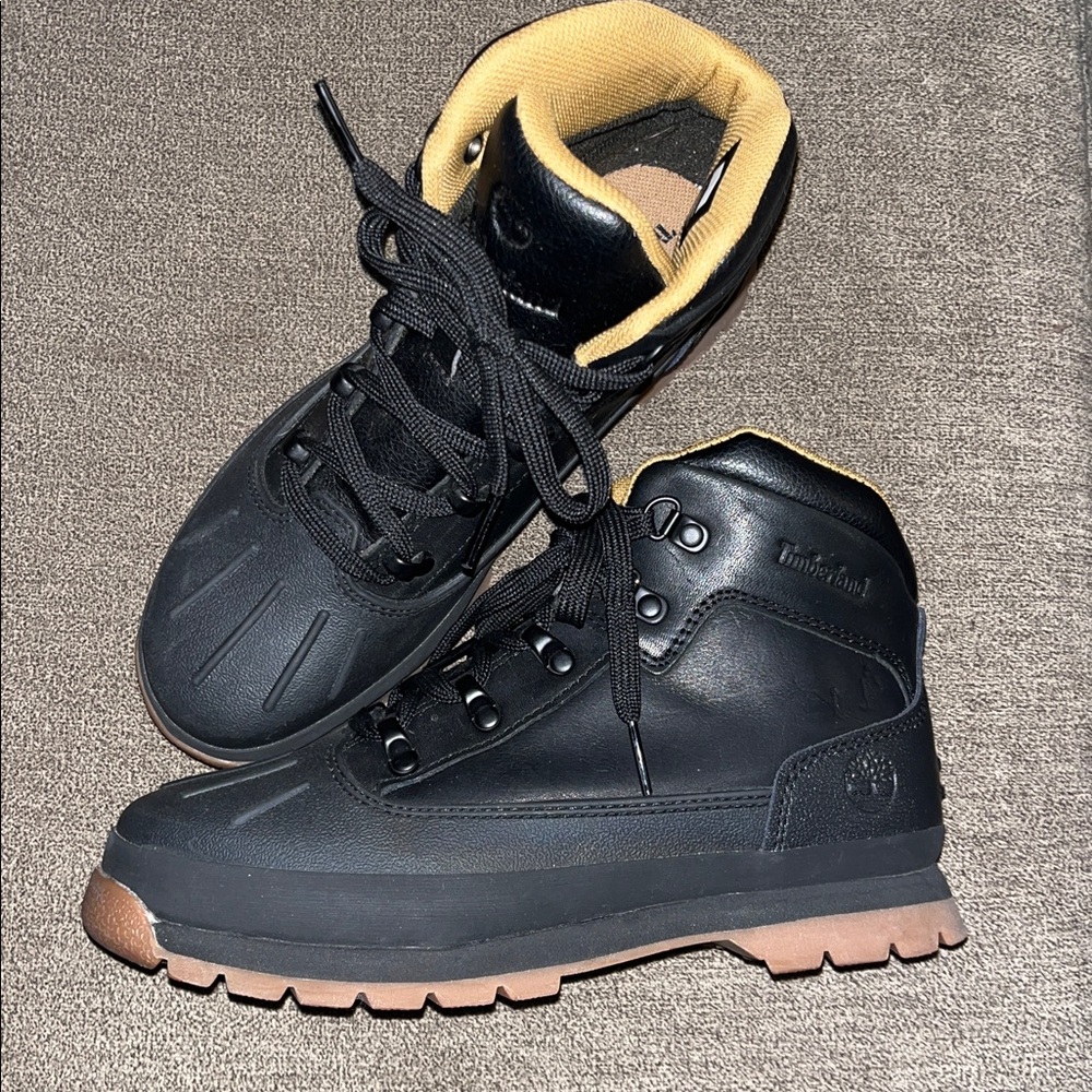 Timberland boy’s waterproof boots- New w/o tags!! $27
